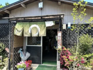 いー秋田ドットコム | 童心に返る 釣り堀で釣り体験 イワナの里 湯沢市